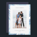 Cartes Pour Fêtes Annuelles Bordure d'agneau glacé | Hanoukka Photo<br><div class="desc">Envoyez vos salutations Hanoukka à vos amis et à votre famille avec nos élégants cartes photos. Conçue pour accueillir une seule photo verticale ou portrait, la carte est dotée d'une bordure de tranche d'agate de géode aquarelle en bleu pâle. Personnalisez avec votre salutation Hanoukka personnalisée et votre(s) nom(s) de famille....</div>