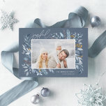 Cartes Pour Fêtes Annuelles Branches glacées | Photo élégante<br><div class="desc">Cette carte de vacances simple et élégante d'inspiration nature présente votre photo horizontale ou paysagère préférée, ornée aux coins de branches de gracieuses aquarelles bleues glacées. "Joyful" apparaît en haut à gauche dans un script manuscrit chic, avec vos noms et l'année en bas à droite. Un design botanique élégant pour...</div>