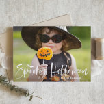Cartes Pour Fêtes Annuelles Brosse d'Halloween Éffrayant blanc superposition<br><div class="desc">Carte de vacances Éffrayant blanc Halloween Brosse Lettering Overlay. Envoyez des salutations d'Halloween à votre famille et à vos amis avec cette carte photo personnalisée. Il comprend des lettres brosses,  des illustrations de chauve-souris et des motifs rayés. Cette carte d'Halloween ludique et moderne est disponible en d'autres couleurs.</div>