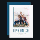 Cartes Pour Fêtes Annuelles Cadre photo moderne Happy Hanoukka<br><div class="desc">Heureux Hanoukka ! Envoyer Hanoukka souhaite à la famille et aux amis avec cette carte Hanoukka photo personnalisable. Il dispose d'une typographie moderne et d'un cadre photo simple. Personnalisez en ajoutant des noms et une photo. Cette carte Happy Hanoukka moderne est disponible sur d'autres cartes.</div>