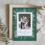 Cartes Pour Fêtes Annuelles Cadre végétal Vintage vert Joyeux Noël<br><div class="desc">Joyeux Noël! Envoyez vos voeux de Noël avec cette carte vintage à thème de Noël. Il présente une ligne vintage de pinecones, d'aiguilles de pin et de crevettes avec un arrière - plan vert. Personnalisez en ajoutant votre photo, vos noms, votre année et votre message. Cette carte vintage de Noël...</div>