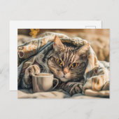 Cartes Pour Fêtes Annuelles Cat with coffee and book in cozy blanket (Devant / Derrière)