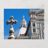 Cathédrale italienne couverte de neige