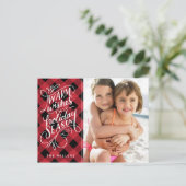 Cartes Pour Fêtes Annuelles Chauffez les souhaits ce plaid marqué avec des (Debout devant)