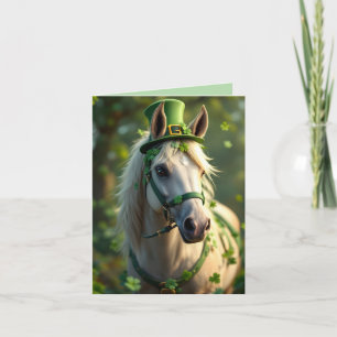 Cartes Pour Fêtes Annuelles Cheval mignon avec casquette vert, brique et shamr
