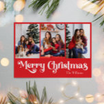 Cartes Pour Fêtes Annuelles Classique Simple Rouge Joyeux Noël Trois Photo<br><div class="desc">Célébrez la saison avec cette carte unique, simple rouge Joyeux Noël trois photo de vacances avec une touche de charme vintage. Le design minimaliste présente une élégante palette de couleurs rouge et blanc, évoquant l'esprit cosy de l'hiver. Son attrait moderne et ludique, associé à la formulation traditionnelle, crée un équilibre...</div>
