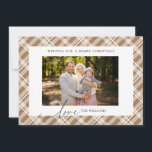 Cartes Pour Fêtes Annuelles Classique Tartan Brown Plaid Deux Photos Noël<br><div class="desc">Faites passer des vacances à la famille et aux amis cette saison avec notre Classic Adorable brun Tartan Plaid Custom Photos Christmas Holiday Card. Dotée d'un design intemporel de plaid en vichy brun clair, cette carte est parfaite pour présenter votre photo préférée, créant une touche vraiment personnelle. Le Word Love...</div>