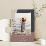 Cartes Pour Fêtes Annuelles Colorbloc brillant | Hanoukka photo verticale<br><div class="desc">Un design chic et élégant de carte Hanoukka avec une seule photo verticale ou portrait sur un arrière - plan de formes organiques dans des tons doux de terre. "Shine" apparaît à côté de votre photo dans le type sous-déclaré. Personnalisez avec votre nom de famille et votre accueil personnalisé Hanoukka...</div>