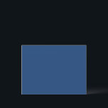 Cartes Pour Fêtes Annuelles Créez votre propre bleu foncé<br><div class="desc">Ce design est minimaliste et peut être mis à jour facilement avec votre photo et votre texte. Si vous avez besoin d'aide,  veuillez me contacter en utilisant le bouton de massage ci-dessous et je serai heureux de vous aider.</div>