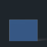 Cartes Pour Fêtes Annuelles Créez votre propre bleu foncé<br><div class="desc">Ce design est minimaliste et peut être mis à jour facilement avec votre photo et votre texte. Si vous avez besoin d'aide,  veuillez me contacter en utilisant le bouton de massage ci-dessous et je serai heureux de vous aider.</div>