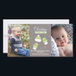 Cartes Pour Fêtes Annuelles Cute Winter Mittens Photo personnalisée Magie de N<br><div class="desc">Partagez vos photos de famille préférées dans cette jolie carte de voeux de Noël. Votre accueil de vacances est centré avec vos photos de chaque côté.</div>