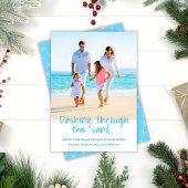 Cartes Pour Fêtes Annuelles Dashing À Travers Le Sable Coastal Photo Chic