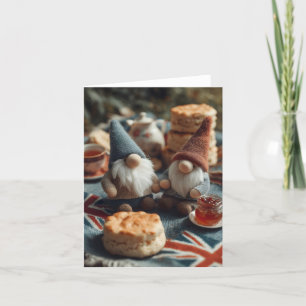 Cartes Pour Fêtes Annuelles Des Gnomes Patriotiques Appréciant Le Thé Anglais