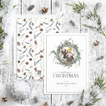 Cartes Pour Fêtes Annuelles Dusty Winter Wreath Joyeux Noël Script Photo H<br><div class="desc">Quelle meilleure façon de répandre la joie des fêtes qu'avec notre Dusty Winter Watercolor Wreath Joyeux Noël Photo Holiday Card? Cette belle carte présente une couronne verte moderne ornée d'eucalyptus et d'éléments de verdure botanique d'hiver, entourant votre photo. Le mot "Merry" est écrit avec élégance dans une police de script,...</div>
