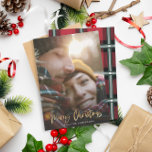 Cartes Pour Fêtes Annuelles Ecriture or joyeux noël rouge tartan photo<br><div class="desc">Effet or stylé script joyeux noël avec coordination rouge et vert chèque design tartan backer design. Espace pour un seul design photo. Un concept moderne pour un Noël traditionnel.</div>