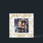 Cartes Pour Fêtes Annuelles Élégant Méry & Bright Photo Or Vintage<br><div class="desc">Élégant motif vintage Méry & Bright typographie.  Un beau design brocart en détresse avec votre photo préférée au centre.  Personnalisez avec votre message et votre nom au verso.  La carte de vœux de vacances parfaite.</div>