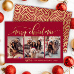 Cartes Pour Fêtes Annuelles Élégant Rouge et Gold Script 3 photo Noël<br><div class="desc">Script élégant moderne Red and Gold 3 Photo Collage Joyeux Noël Carte de vacances.Cette carte de vacances festive présente un élégant collage en trois photos avec un accueil fantaisiste ‘Joyeux Noël’ en calligraphie élégante et lettrée. Le texte est affiché dans un faux script de brosse d'or avec des swashes, magnifiquement...</div>
