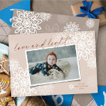 Cartes Pour Fêtes Annuelles Élégant Snowflakes Love Et Léger Hanoukka Photo<br><div class="desc">Élégante Fleur Blanche D'Hiver 'Amour Et Lumière' Dans Script D'Écriture Manuelle, Hanoukka Carte photo. Le script d'écriture et l'arrière - plan peuvent être changés en n'importe quelle couleur de votre choix. Illustration de fat*fa*tin. Facile à personnaliser avec votre propre message texte, nom, année, photo ou image. D'autres fonctions d'édition sont...</div>
