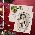 Cartes Pour Fêtes Annuelles Élégante Photo Arc Joyeux Et Lumineux Noël<br><div class="desc">Joyeuse carte postale taupe de Noël avec votre photo dans une arche entourée de "Puisse tes Jours être Joyeux & Lumineux" dans la typographie élégante et votre nom dans la typographie moderne simple. Au contraire,  ajoutez une photo supplémentaire et personnalisez votre salutation de vacances.</div>