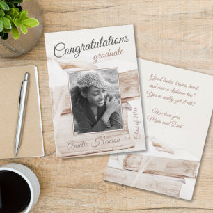 Cartes Pour Fêtes Annuelles Élégante pile de livres Félicitations Diplômés Pho