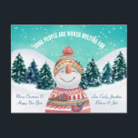 Cartes Pour Fêtes Annuelles Forêt De Snowman Certaines Personnes Vaut La Peine<br><div class="desc">Une jolie scène chrétienne avec un sentiment agréable d'envoyer votre famille et vos amis cette saison de vacances, avec cette aquarelle illustration d'un charmant bonhomme de neige souriant dans un casquette d'hiver et un chandail de Noël, dans une forêt enneigée. Courbé au-dessus du bonhomme de neige est la typographie pour...</div>