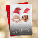 Cartes Pour Fêtes Annuelles Gold Script Joyeuse photo de Noël<br><div class="desc">Célébrez les fêtes avec cette carte de Noël élégante avec MERRY CHRISTMAS et vos noms en lettres chic. Il vous suffit de télécharger votre photo préférée et d'ajouter votre personnalisation familiale. *MODIFIEZ LA COULEUR au dos de la carte pour qu'elle corresponde à votre photo. **Carte HORIZONTAL faite pour vous dans...</div>
