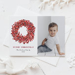 Cartes Pour Fêtes Annuelles Gouache Red Winterberry Wreath Photo Noël<br><div class="desc">Joyeux Noël | Envoyez vos souhaits de vacances à vos amis et à votre famille avec cette carte postale de Noël personnalisable. Cette carte photo de Noël est ornée d'une couronne d'hivernage rouge gouache peinte à la main. Personnalisez cette carte postale de Noël classique en ajoutant vos détails. Cette carte...</div>