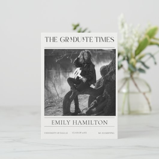 Cartes Pour Fêtes Annuelles Graduation Magazine, The Graduate Times (Debout devant)