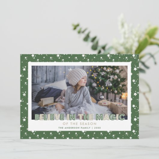 Cartes Pour Fêtes Annuelles Green Believe In the Magic Stars Photo (Debout devant)