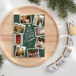 Cartes Pour Fêtes Annuelles Green Very Joyeux Christmas Tree Photo Collage<br><div class="desc">Ce Green Very Joyeux Christmas Tree Photo Collage Holiday Card est un design de chasseur sophistiqué avec un mélange de lettrage en ivoire simple et de calligraphie classique associé à un style boho minimaliste qui établit un équilibre parfait entre une subtilité moderne propre et une élégance vintage. Ce design charmant...</div>
