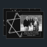 Cartes Pour Fêtes Annuelles Hanoukka moderne Silver Wishful Star of David Phot<br><div class="desc">Minimal classique argent Bar/Bat mitzvah et Hanoukka moderne Star de David contre un arrière - plan solide crée un design élégant et sophistiqué. Pour d'autres couleurs de coordination ou des produits correspondants,  visitez JustFharryn @ Zazzle.com ou contactez le concepteur,  c/o Fharryn@yahoo.com Tous droits réservés. #zazzlemade #christmasDécor</div>