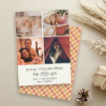 Cartes Pour Fêtes Annuelles Happy Challah Days Modern Hanoukka Photo Collage<br><div class="desc">Joyeux Jours de Challah ! Cette simple carte hanoukka moderne dispose d'une grille de mise en page Instagram tendance et comprend 4 de vos photos préférées avec un message de machine à écrire personnalisé, ainsi qu'une illustration de pain d'allah fantaisie et de branche botanique. Sur le dos est un rouge...</div>