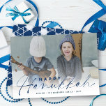 Cartes Pour Fêtes Annuelles Happy Hanoukka Modern écriture manuscrite Script p<br><div class="desc">Une carte de vacances simple et moderne avec une photo de fond et un accueil "Happy Hanoukka" dans un script d'écriture manuscrite en calligraphie bleu marine foncé en bas sur une couverture photo en dégradé blanc. Une étoile géométrique de david white motif sur un arrière - plan taupe neutre remplit...</div>