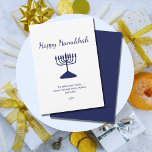 Cartes Pour Fêtes Annuelles Happy Hanoukka Simple Blue Menorah<br><div class="desc">Carte de voeux Happy Hanoukka Holiday,  avec une simple menorah bleue et la typographie de script. Avec des lettres personnalisables bleues,  vous pouvez ajouter vos propres informations. Une façon festive d'envoyer des voeux de bonheur à des amis et à des proches.</div>