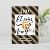 Cartes Pour Fêtes Annuelles Jour de l'an Élégant Script Or Festive (Debout devant)