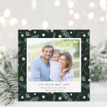 Cartes Pour Fêtes Annuelles Joy Peace Love Winter Greenery Carré photo<br><div class="desc">Noël moderne et simple | carte photo de vacances sur un arrière - plan motif vert et blanc de verdure d'hiver. Pour une personnalisation plus avancée de cette conception,  cliquez sur le BOUTON OUTIL DESIGN BLEU pour modifier la police,  la taille et la couleur.</div>
