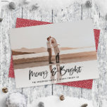 Cartes Pour Fêtes Annuelles Joyeux et brillant moderne, photos minimes noël<br><div class="desc">Joyeuse et brillante carte moderne de noël photo. Design moderne de vacances en noir et blanc. Texte de script avec un bord moderne. Pneuka à pois peint à la main,  dossier rustique. Modifiez la couleur du dossier pour customiser.</div>
