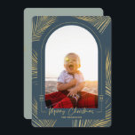 Cartes Pour Fêtes Annuelles Joyeux Noël Gold Palm Blue Beach Photo<br><div class="desc">Une carte de Noël moderne avec un message traditionnel de Noël Joyeux. Personnalisez avec vos noms et votre photo préférée. Si vous avez besoin d'aide, veuillez me contacter (Maria) en utilisant le bouton de contact ci-dessous ou directement à info@the52edit.com ... Heureux de vous aider! Couleur rouille en terre cuite Image...</div>