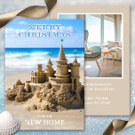 Cartes Pour Fêtes Annuelles Joyeux Noël Sandcastle Beach Nouveau Accueil Photo<br><div class="desc">Noël dans une nouvelle maison près de la plage. Cette carte montre un château de sable à l'avant et à l'arrière vous pouvez ajouter votre propre photo. Un excellent moyen de faire connaître à vos amis et à votre famille où vous vivez maintenant et de leur souhaiter un Joyeux Noël....</div>