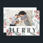 Cartes Pour Fêtes Annuelles Joyeux photo typographique Botaniques<br><div class="desc">Carte postale. Entièrement personnalisable de toutes les manières possibles, cette nouvelle collection de cartes de vacances présente nos baies d'hiver peintes à la main et des oeuvres d'art sur le feuillage. Des salutations modernes audacieuses entrelacées entre les oeuvres d'art font une déclaration typographique fantaisiste qui se démarque. Cette collection comprend...</div>