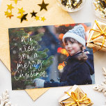 Cartes Pour Fêtes Annuelles Joyeux sapin de Noël une photo mignon type rouge<br><div class="desc">Nous vous souhaitons un joyeux Noël ! Ce carte photo de vacances présente un message classique en forme d'arbre de Noël amusant sur une photo horizontale. Ce design de carte douce est une excellente façon d'envoyer la joie de Noël à des amis et à la famille. Le traitement de type...</div>