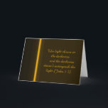 Cartes Pour Fêtes Annuelles La lumière brille dans l'obscurité<br><div class="desc">Encouragez quelqu'un ou souhaitez-leur Noël heureux avec cette carte élégante qui est accentuée par sa simplicité. Rappelez-les que même lorsqu'elle est foncée,  il y a lumière. Le Jésus-Christ est la lumière du monde. Priez cette lumière sur eux. Style horizontal.</div>
