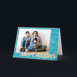 Cartes Pour Fêtes Annuelles Lignes turquoise et rose Photo personnalisée moder<br><div class="desc">Dites Happy Holidays dans le style avec ce carte photo personnalisé amusant et tendance,  avec un arrière - plan bleu turquoise rayé et une typographie rose vif.</div>