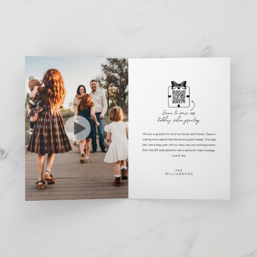 Cartes Pour Fêtes Annuelles Love & Joy Family Photos QR Code Video Message (Intérieur)