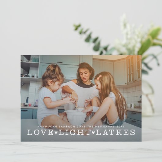 Cartes Pour Fêtes Annuelles Love Light Latkes Hanukkah Photo (Debout devant)