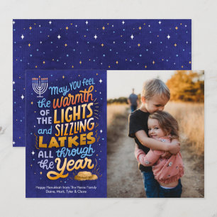 Cartes Pour Fêtes Annuelles Lumière et Latkes Une Photo Hanukkah