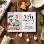 Cartes Pour Fêtes Annuelles Ma première photo de bébé de Noël<br><div class="desc">Célébrez le premier Noël de votre bébé avec cette adorable carte de voeux! Customisez-le avec une photo précieuse de votre nouveau-né, faisant de cette carte un gardien chéri. Partagez la joie de cette étape spéciale avec vos amis et votre famille, et faites de cette période de vacances inoubliable avec une...</div>