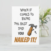 Cartes Pour Fêtes Annuelles Meilleur papa a cloué coup de marteau joyeuse cart (Debout devant)