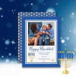 Cartes Pour Fêtes Annuelles Menorah avec lumières Happy Hanoukka Family Photo<br><div class="desc">Idéal pour célébrer la saison Hanoukka,  ce design présente notre graphique vectorielle menorah originale avec calligraphie de texte,  "Happy Hanoukka" saluant avec votre photo de famille avec votre message unique. Conception composite par Holiday Hearts Designs (droits réservés).</div>