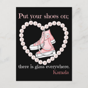 Cartes Pour Fêtes Annuelles Mettez vos chaussures là du verre partout Kamala